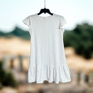 Livi by Olivia Rae White Eyelet Mini Dress
New W/FLAW‎ Read
